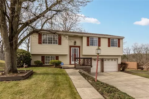 156 Kermiet Dr, Monaca, PA 15061