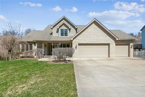 6537 Ten Point Cir, Trafford, PA 15085