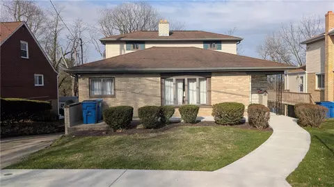 11295 Highpoint Dr, Pittsburgh, PA 15235