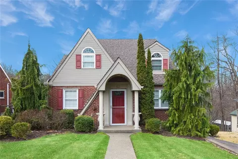 43 Ehle Ave, Coraopolis, PA 15108