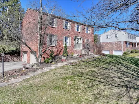 5910 Graybrooke Dr, Export, PA 15632 photo 3