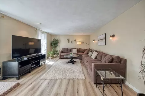 5910 Graybrooke Dr, Export, PA 15632 photo 5