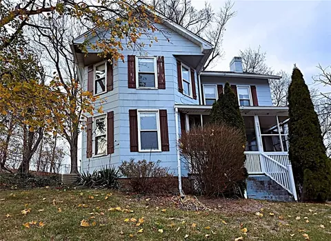 113 Hopwood Fairchance Rd, Hopwood, PA 15445