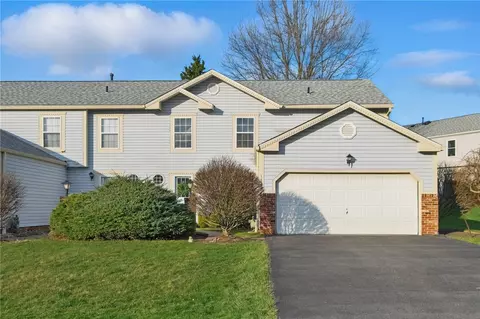 1445 Lexington Dr, Lawrence, PA 15055
