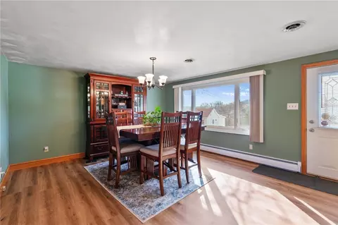 Dining - 2891 Italy Rd, Export, PA 15632 photo 1 of 1