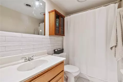 Bath - 2891 Italy Rd, Export, PA 15632 photo 1 of 2