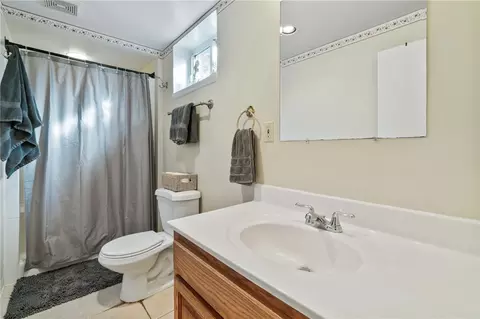 Bath - 2891 Italy Rd, Export, PA 15632 photo 2 of 2