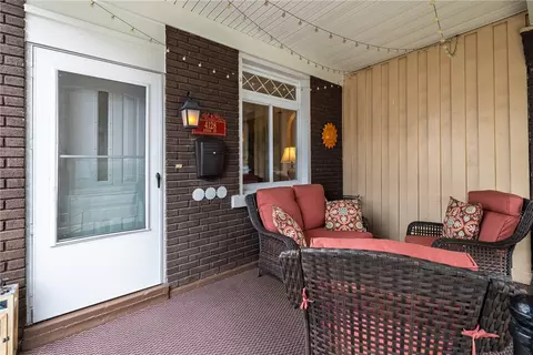 4128 Lydia St, Pittsburgh, PA 15207
