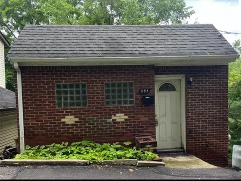 891 Munn St, Homestead, PA 15120