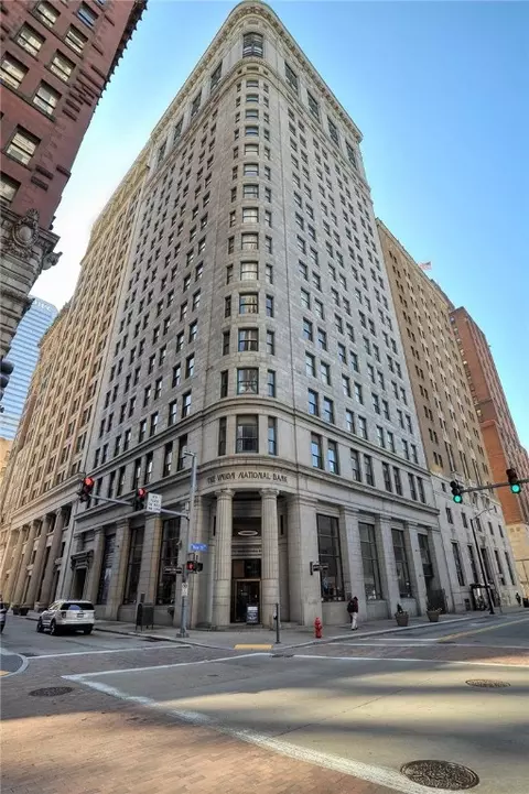 306 4th Ave #2102, Pittsburgh, PA 15222
