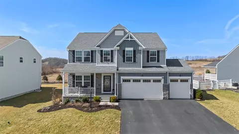 112 Sovereign Ct, Mcdonald, PA 15057