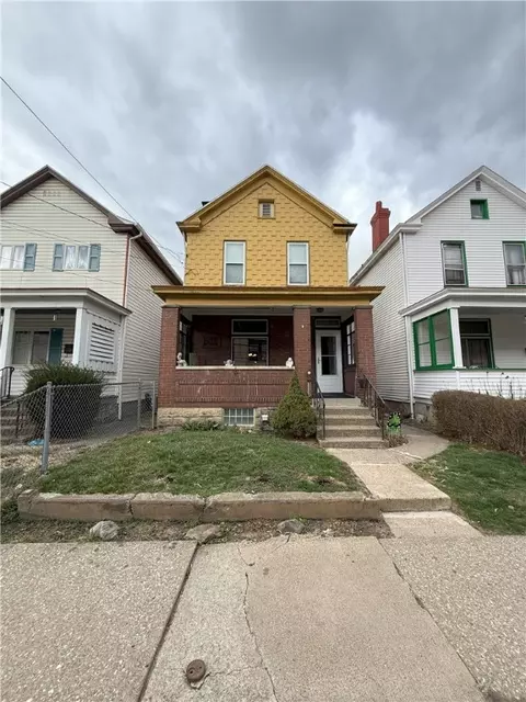 1106 Valley St, Mckees Rocks, PA 15136