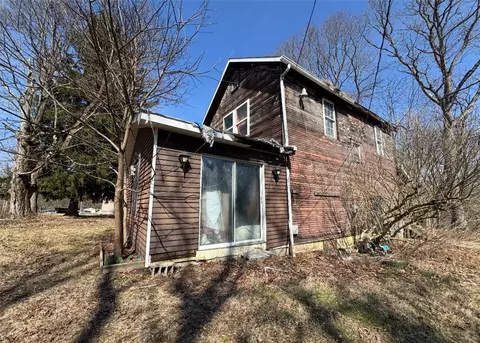 115 Vista Ln, Ellwood City, PA 16117