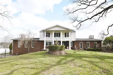 402 E Malden, Coal Center, PA 15423