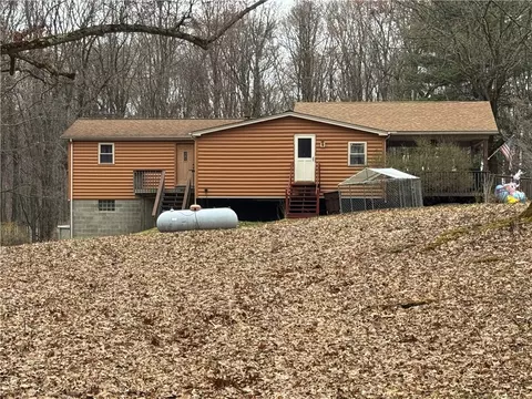 482 Sand Rd, Parker, PA 16049 photo 3