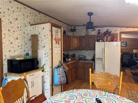 482 Sand Rd, Parker, PA 16049 photo 7