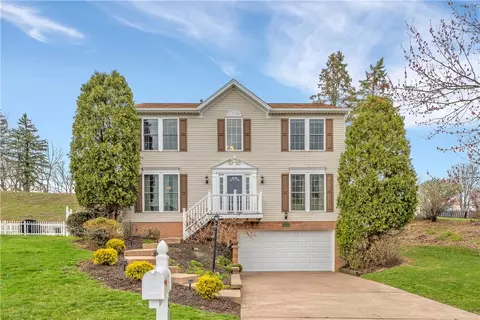 8031 Gina Dr, North Huntingdon, PA 15642