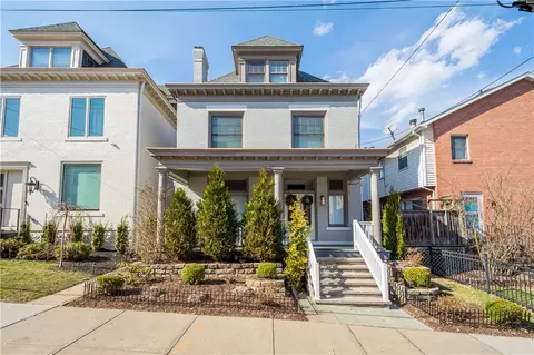 5707 Walnut St, Pittsburgh, PA 15232