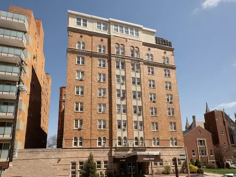 144 N Dithridge St #510, Pittsburgh, PA 15213