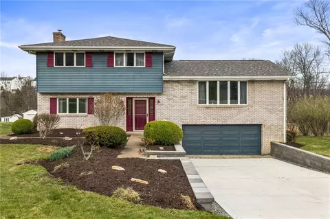 558 W Mcmurray Rd, Canonsburg, PA 15317