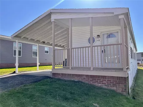 130 Pembrooke, Delmont, PA 15626