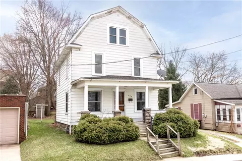 628 Barmore Ave, Grove City, PA 16127