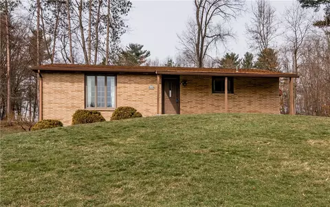 234 Old Plank Rd, Butler, PA 16002