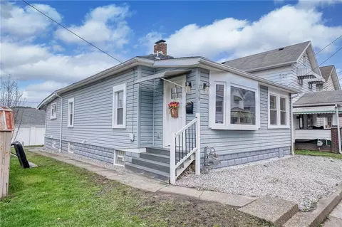 1415 Pacific Ave, Monaca, PA 15061