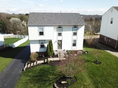 304 Holly Ridge Dr, Glenshaw, PA 15116