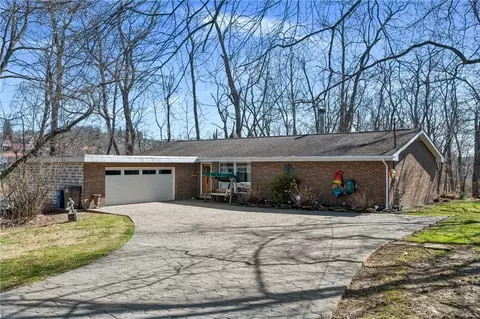 620 Wilson Dr, Pittsburgh, PA 15227