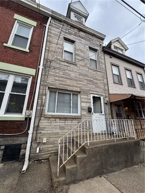 326 Taylor St, Pittsburgh, PA 15224