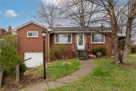 442 Salvini Dr, Pittsburgh, PA 15243