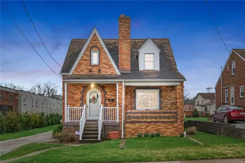 805 First St, Canonsburg, PA 15317