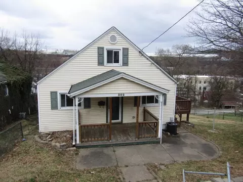 302 Euclid Ave, Glassport, PA 15045