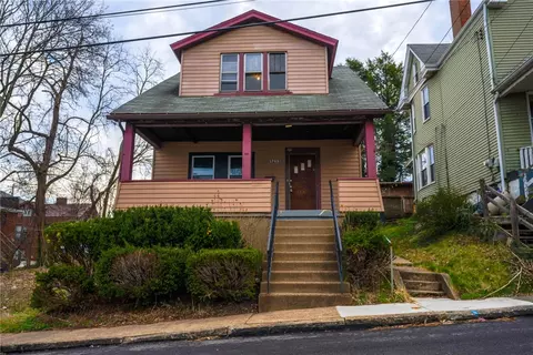 1211 Meadow St, Mckeesport, PA 15132