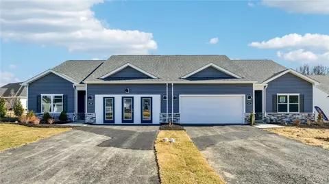 3043 Audrey Dr, Greensburg, PA 15601