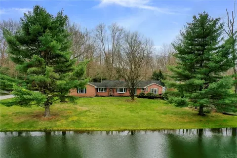 159 Andrews Trce, New Castle, PA 16102
