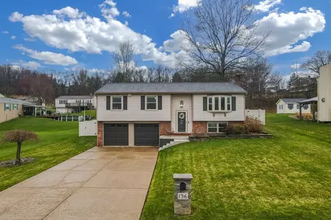 136 Ridgewood Dr, Economy, PA 15042