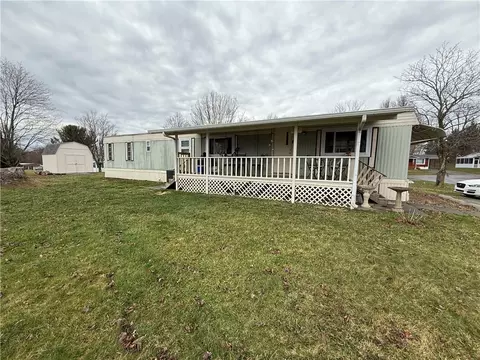 302 Shenandoah Dr, Valencia, PA 16059
