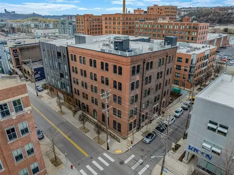 2419 Smallman St #407, Pittsburgh, PA 15222