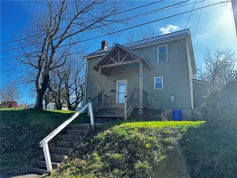 31 W Wine St, Uniontown, PA 15401