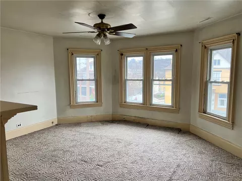 Living - 313 E 9th Ave, Tarentum, PA 15084 photo 6 of 6