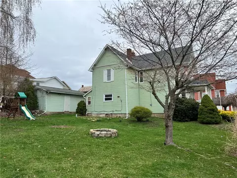 Exterior - 313 E 9th Ave, Tarentum, PA 15084 photo 2 of 3