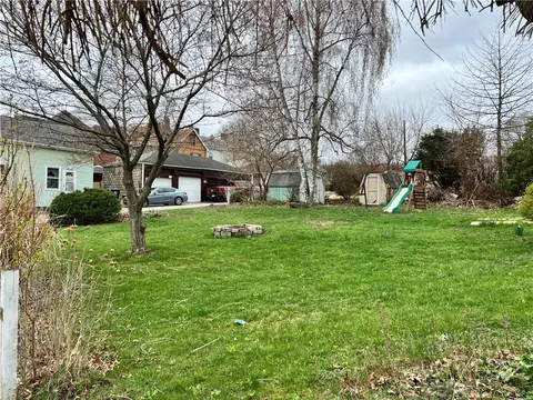 Exterior - 313 E 9th Ave, Tarentum, PA 15084 photo 1 of 3