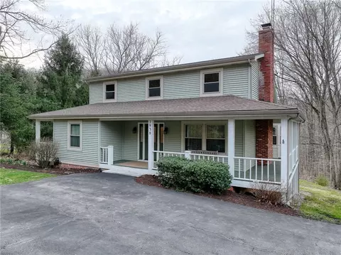 2938 Kane Rd, Aliquippa, PA 15001