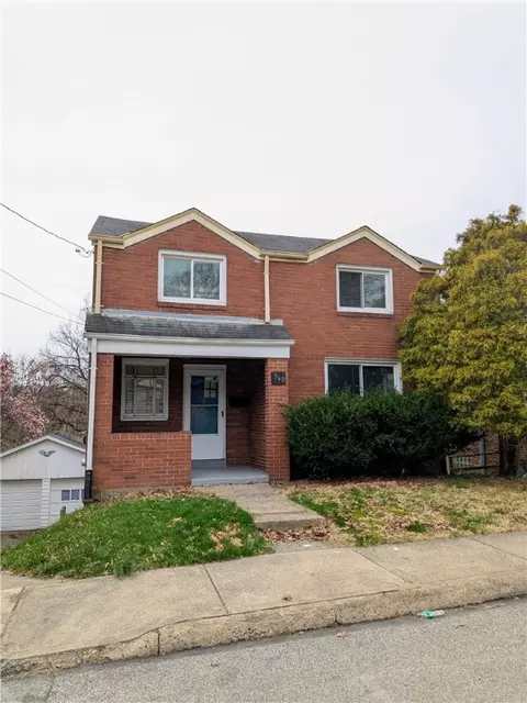 560 Wylie Ave, Clairton, PA 15025