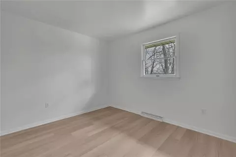 Bedroom - 119 Chambers Dr, Monaca, PA 15061 photo 3 of 3