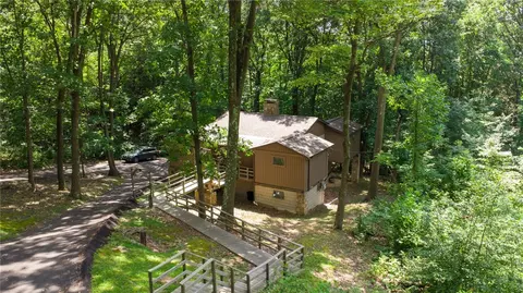 385 Kreinbrook Hill Rd, Mount Pleasant, PA 15666