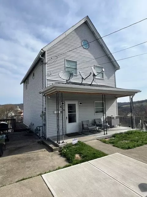 446 5th St, Donora, PA 15033