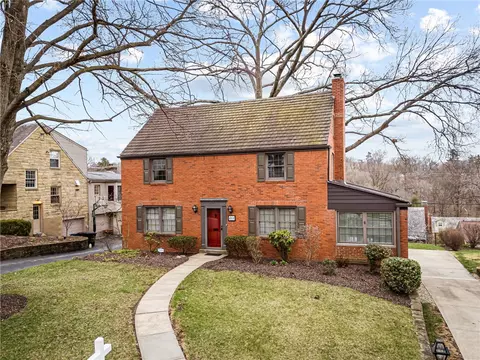 201 Vernon Dr, Pittsburgh, PA 15228